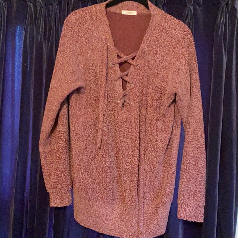 Maroon sweater